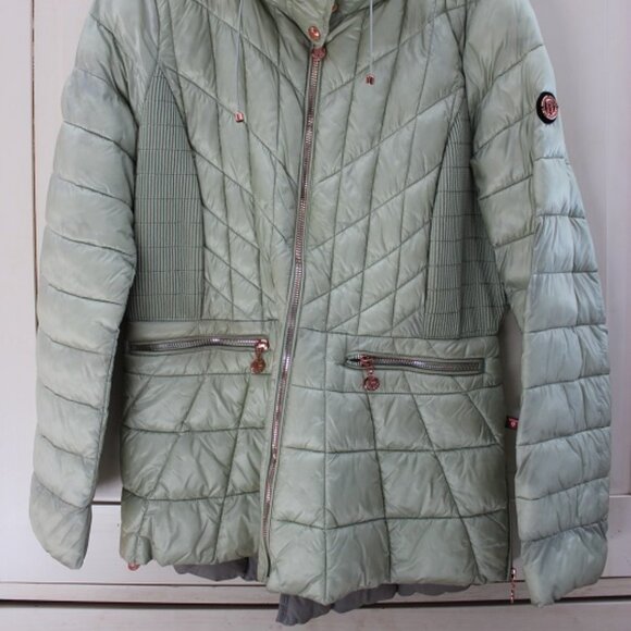 Jacket - Picture 2 of 6